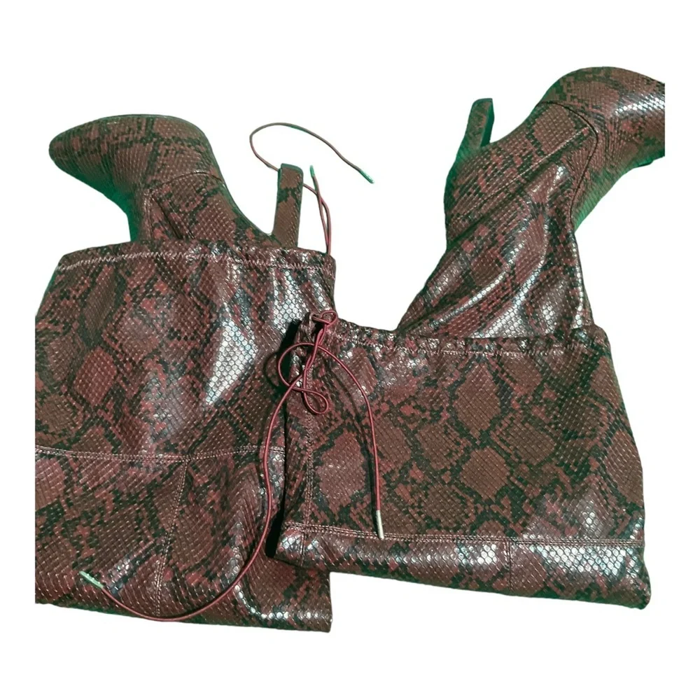 JustFab Jesyna - E Women’s Size 8 Burgundy Faux Snakeskin Thigh High Boots